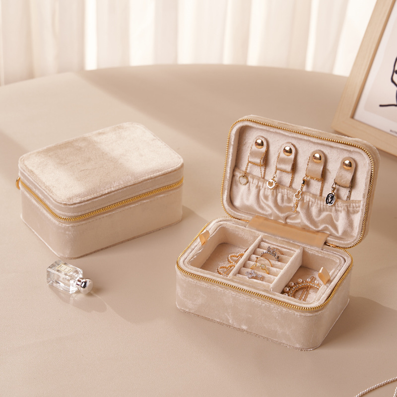 Light Luxury Exquisite Velvet  - Luxury Skincare Containers recension och pris