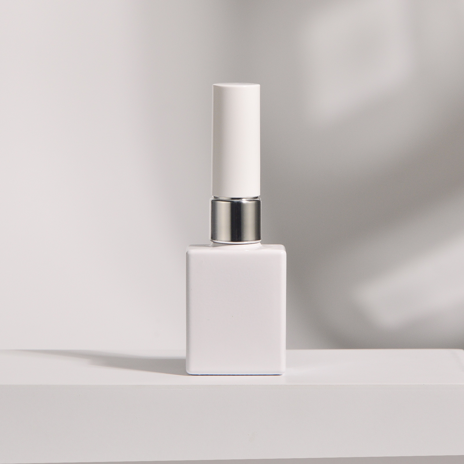 ‌8ml/10ml/15ml White Glass Emp - Luxury Skincare Bottles recension och pris